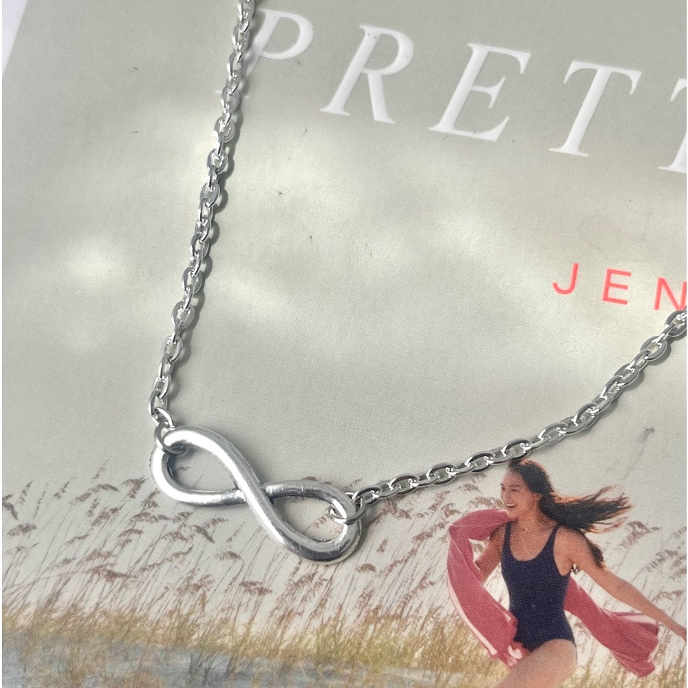 the summer i turned pretty Conrad's infinity necklace